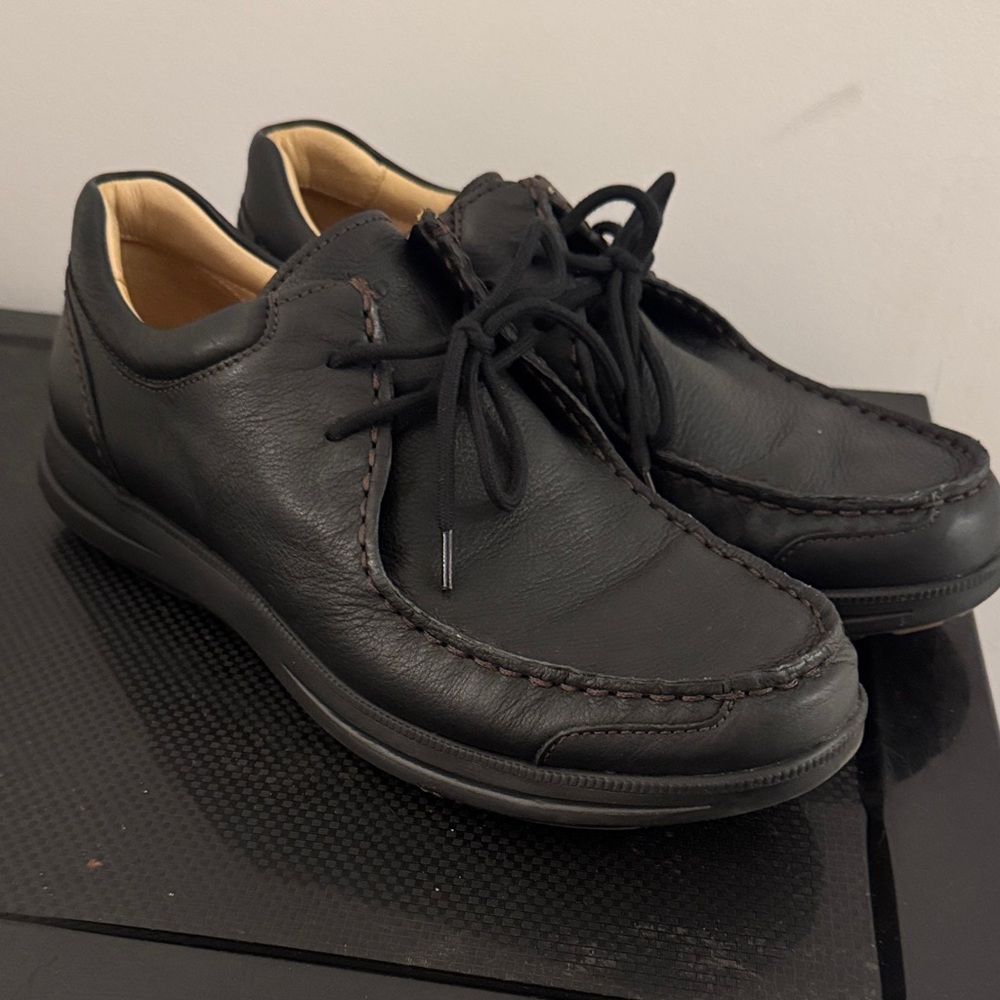 Classic Black Leather Men's Derbys